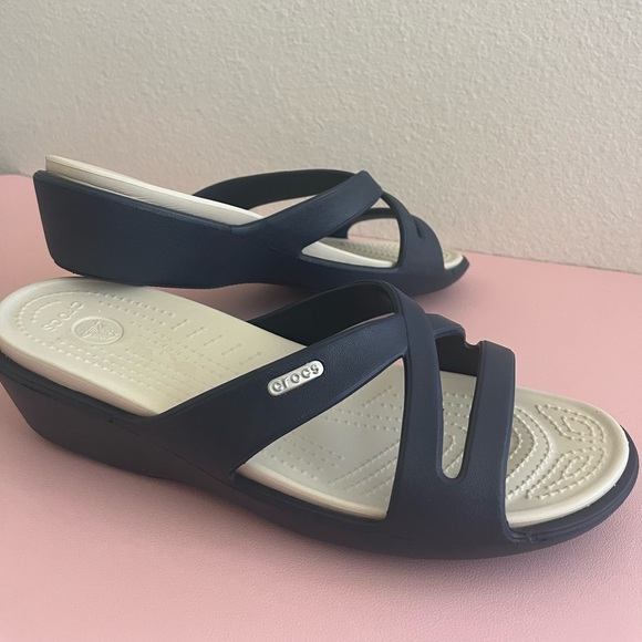 CROCS Women's Dark Blue Slide Sandals 9 - Picture 2 of 11